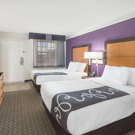 Baymont By Wyndham Greenville Woodruff Rd Extérieur photo
